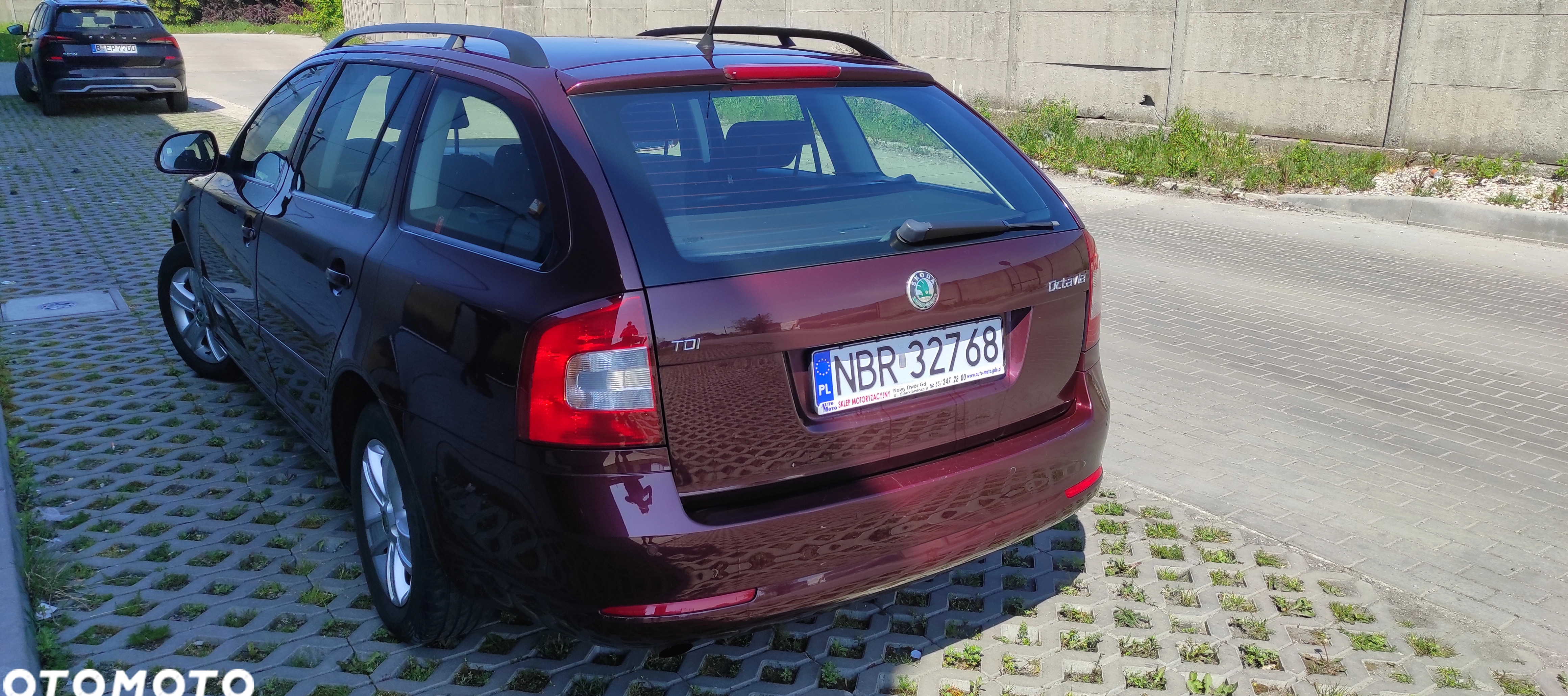 Skoda Octavia cena 27400 przebieg: 269000, rok produkcji 2011 z Braniewo małe 106